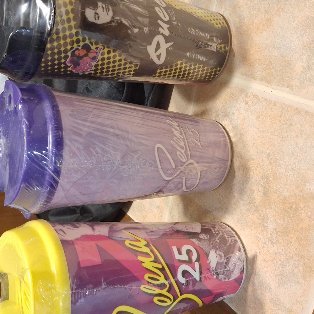 Selena🌹 Collectible Tumblers (3)‎